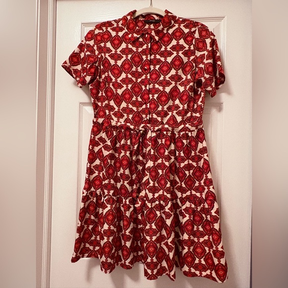 Vero Moda Dresses & Skirts - Vero Moda Red Moroccan Patterned Short Sleeve Dress